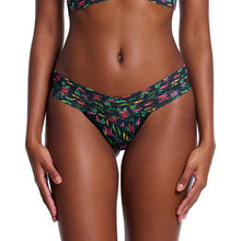 Signature Lace Low Rise Thong | Extra Spice