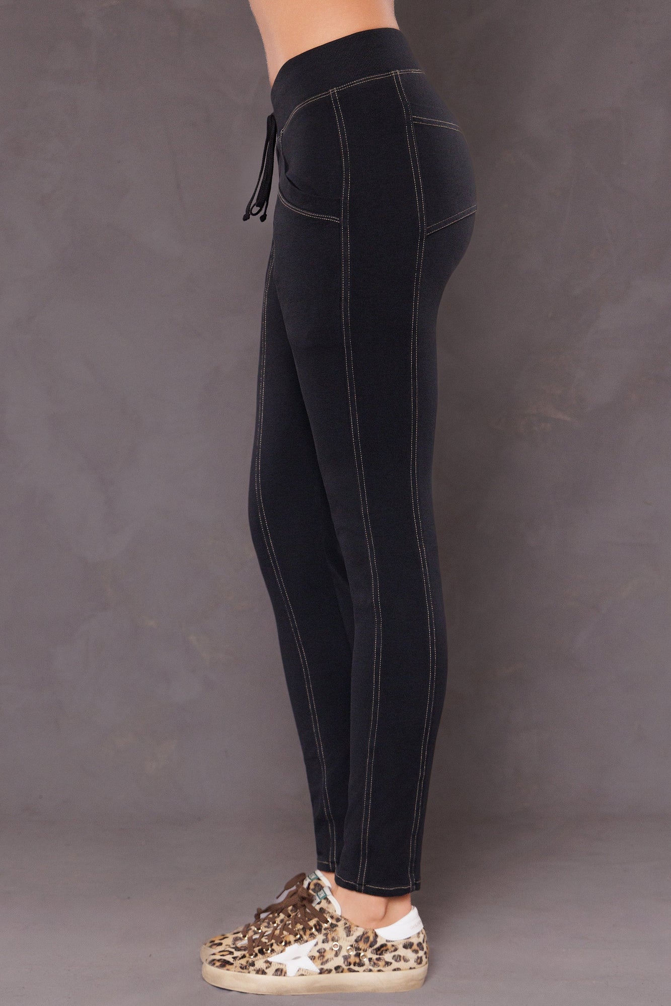 Women | Slouchy Hipster Jean Legging | Black