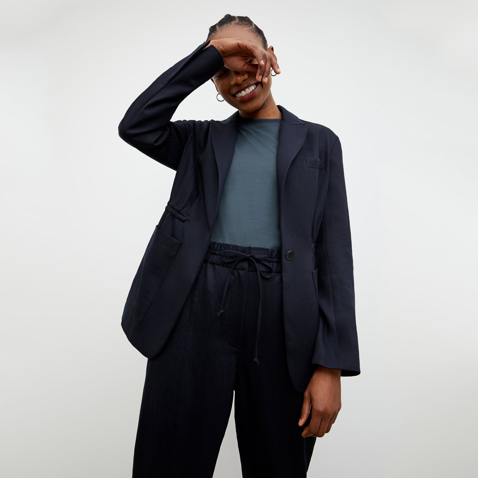 Front image of a woman wearing the Shane Pant - Everyday Twill in Night